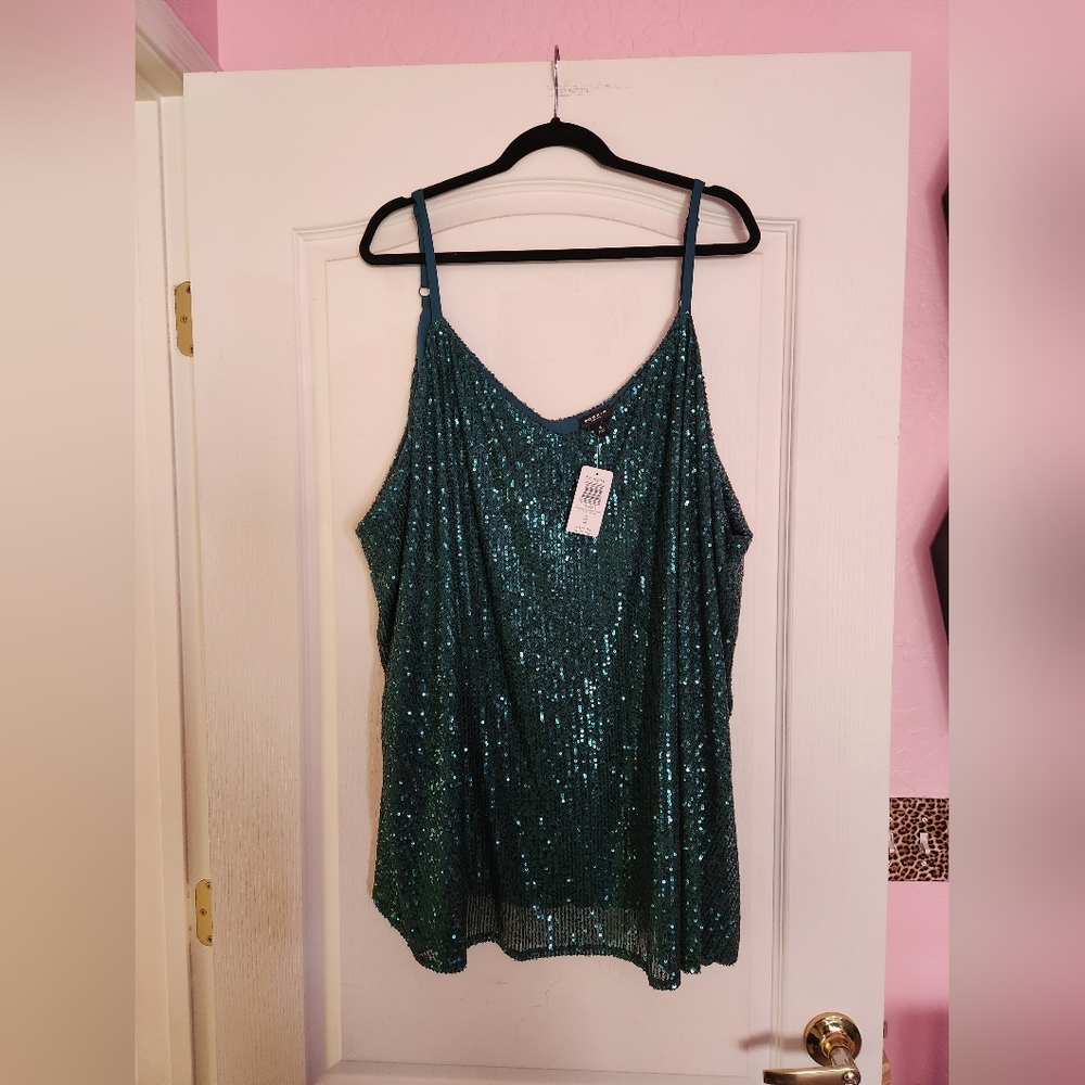 Torrid Size 6 NWT Sequin Green Tank Top Blouse, Plus Size